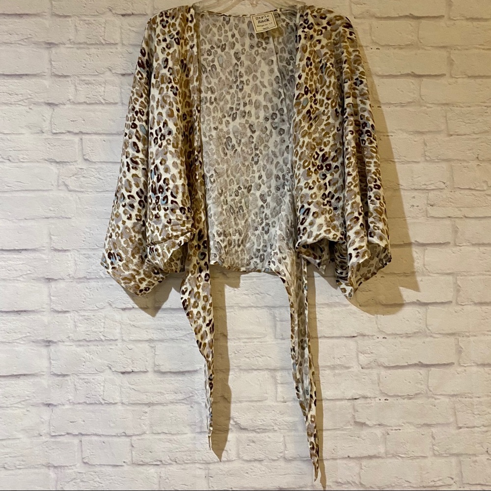 NEW Leopard Wrap Top - Picture 10 of 15
